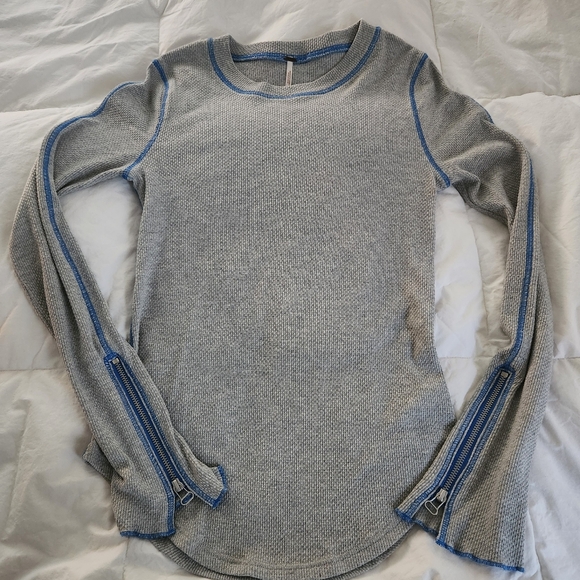 Free People Zip It Waffle Thermal Zipper Cuff Long Sleeve Gray Blue Trim Sz Med - Picture 2 of 8